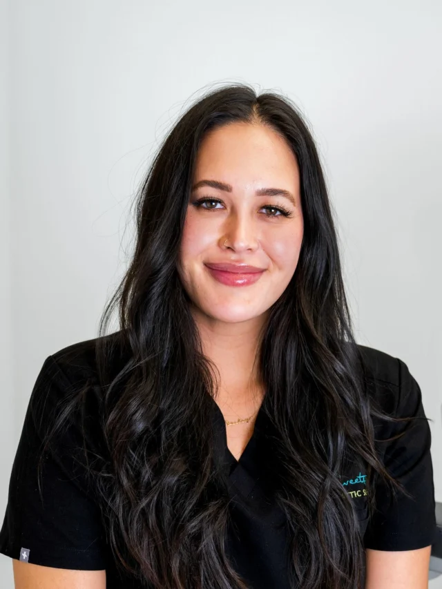 ✨ MEET THE TEAM — HANNAH LEE, MA ✨
Say hello to Hannah Lee, one of our amazing Medical Assistants here at Sweetgrass! 💉 She’s got a sharp eye for detail, a heart of gold, and does a lot behind the scenes. Let’s get to know her a little better!👇 🍸 Favorite drink: Dirty martini with blue cheese olives
🍝 Favorite CHS restaurant: Obstinate Daughter on Sullivan’s Island
🌊 Favorite thing to do when not working: Spending time at the beach and being with her dog, girlfriend, friends and family 💕
💆♀️ Favorite treatment to get at Sweetgrass: Full-face Dysport (for prevention + smoother skin texture), SkinPen, and EZ Gel PRF
🤍 Favorite part about working at Sweetgrass: “Being surrounded by a team of kind, hardworking people who lift each other up.” Hannah knows it all from injecting and skincare to content creating. We’re beyond lucky to have her on the team! 🌿✨ #charlestonmedspa #charlestonbotox #meettheteam #sweetgrassplasticsurgery #sweetgrassmedspa